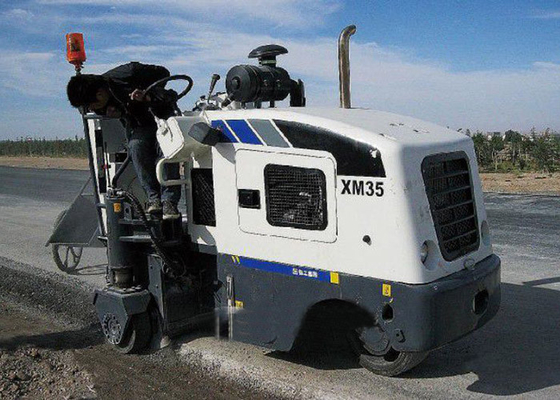 China Máquina do removedor do asfalto do CE, máquina de trituração de 56KW XCMG para a construção de estradas  fornecedor
